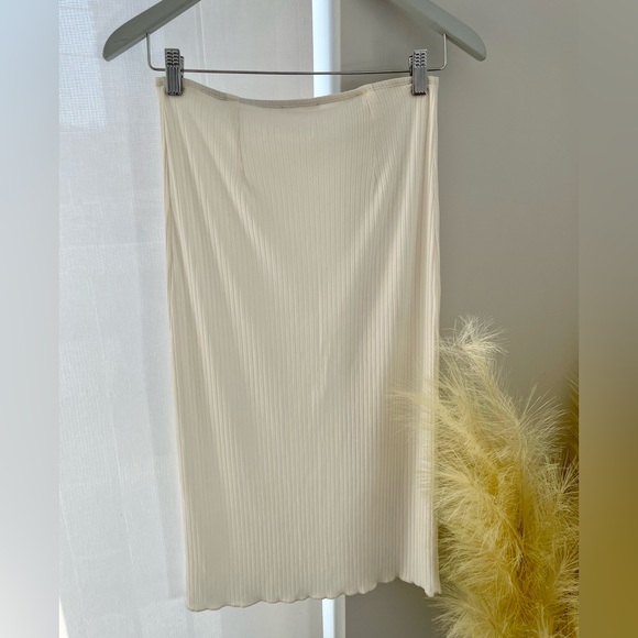 Size M | Angie Bauer Jen Midi Skirt - Picture 7 of 15